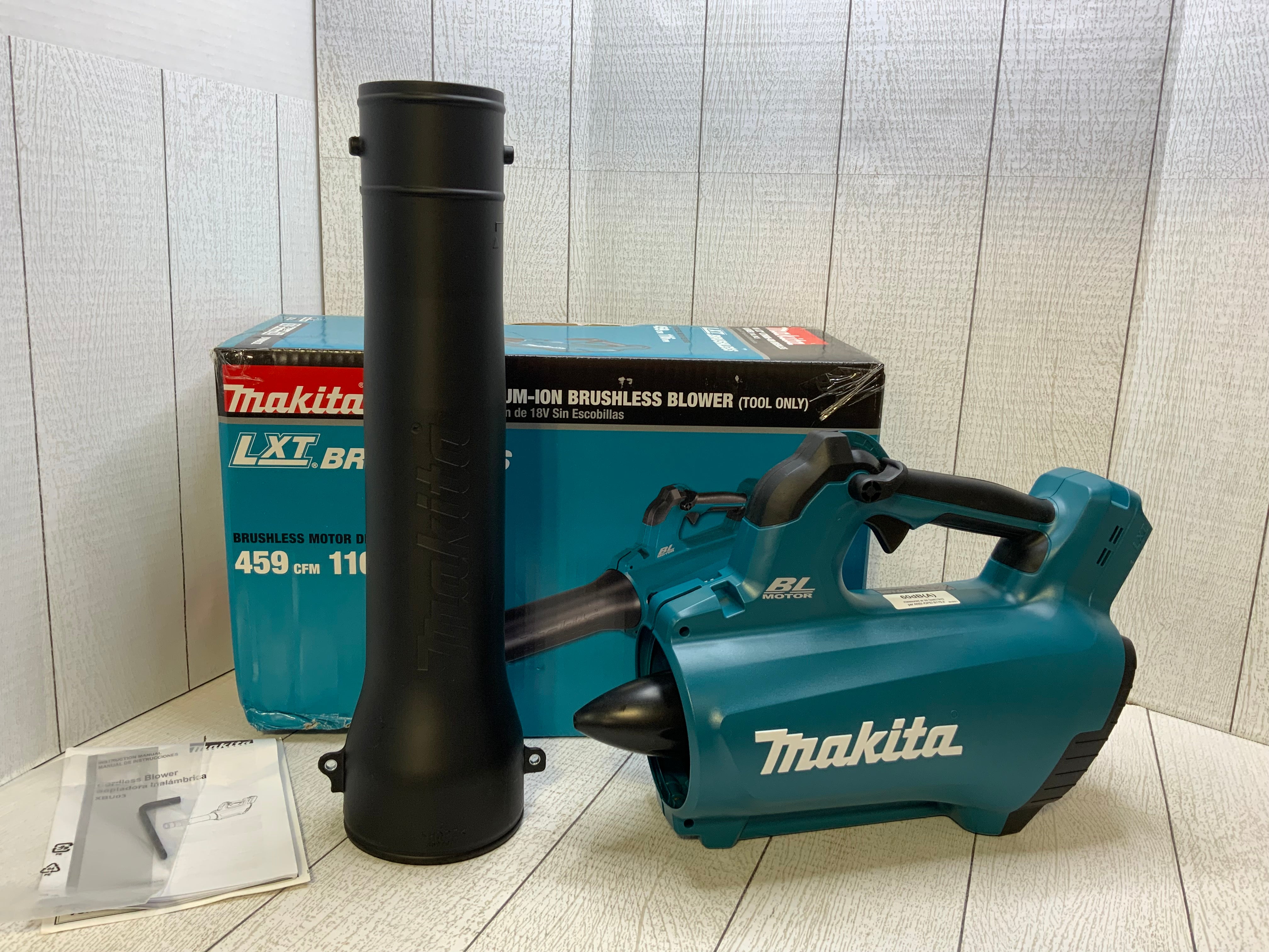 Makita XBU03Z 18V LXT® Lithium-Ion Brushless Cordless Blower **TOOL ONLY** (7951522398446)